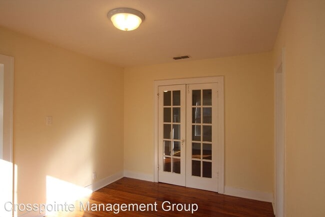 Building Photo - 2 br, 1 bath House - 845 S Donnybrook