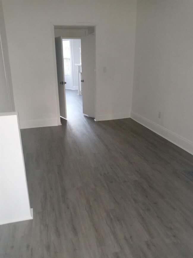 Foto del edificio - 206 Elton St