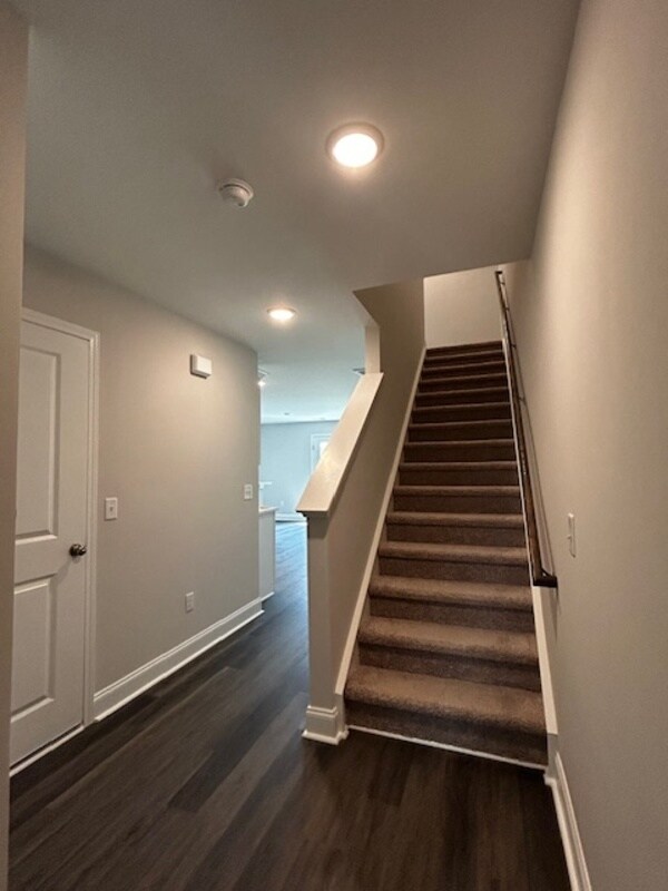 Building Photo - 19 Spg Pne Ct
