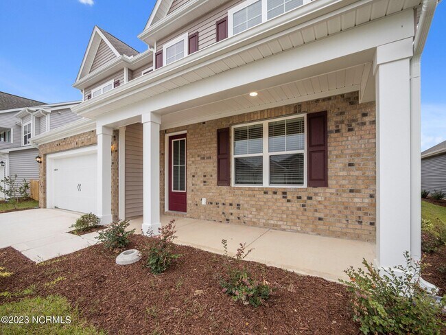 Building Photo - 430 Edgewater Wy