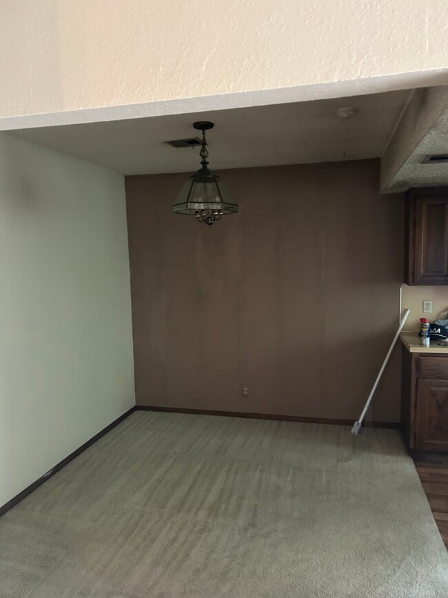 Building Photo - 5201 Nowata Rd