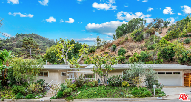 Primary Photo - 4011 Mandeville Canyon Rd