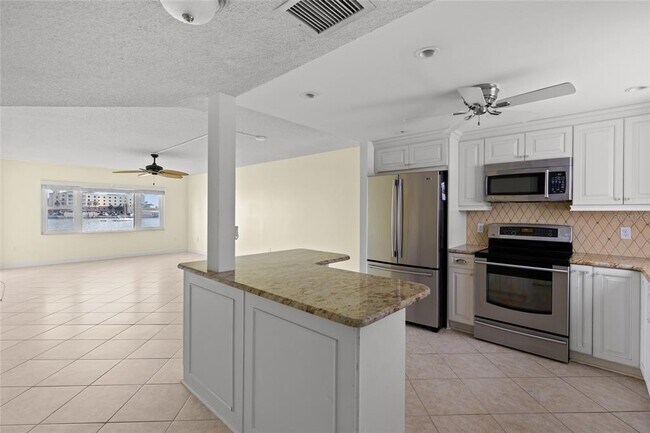Foto del edificio - 4775 Cove Cir