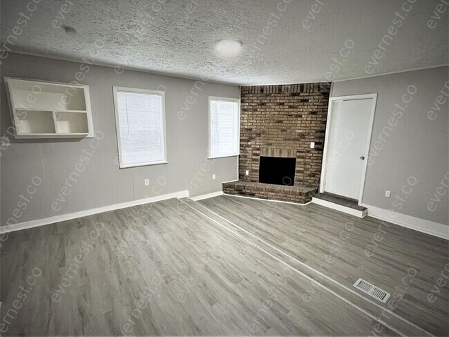 Foto del edificio - 445 Rockdale Dr