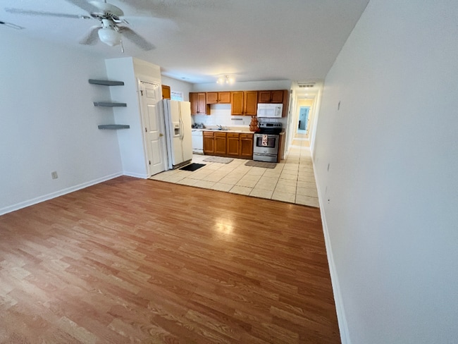 Photo - 226 Dobbs St Apartment