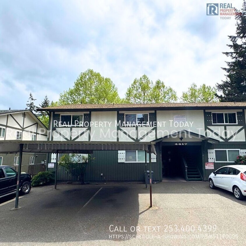 Foto principal - 4417 76th Ave W