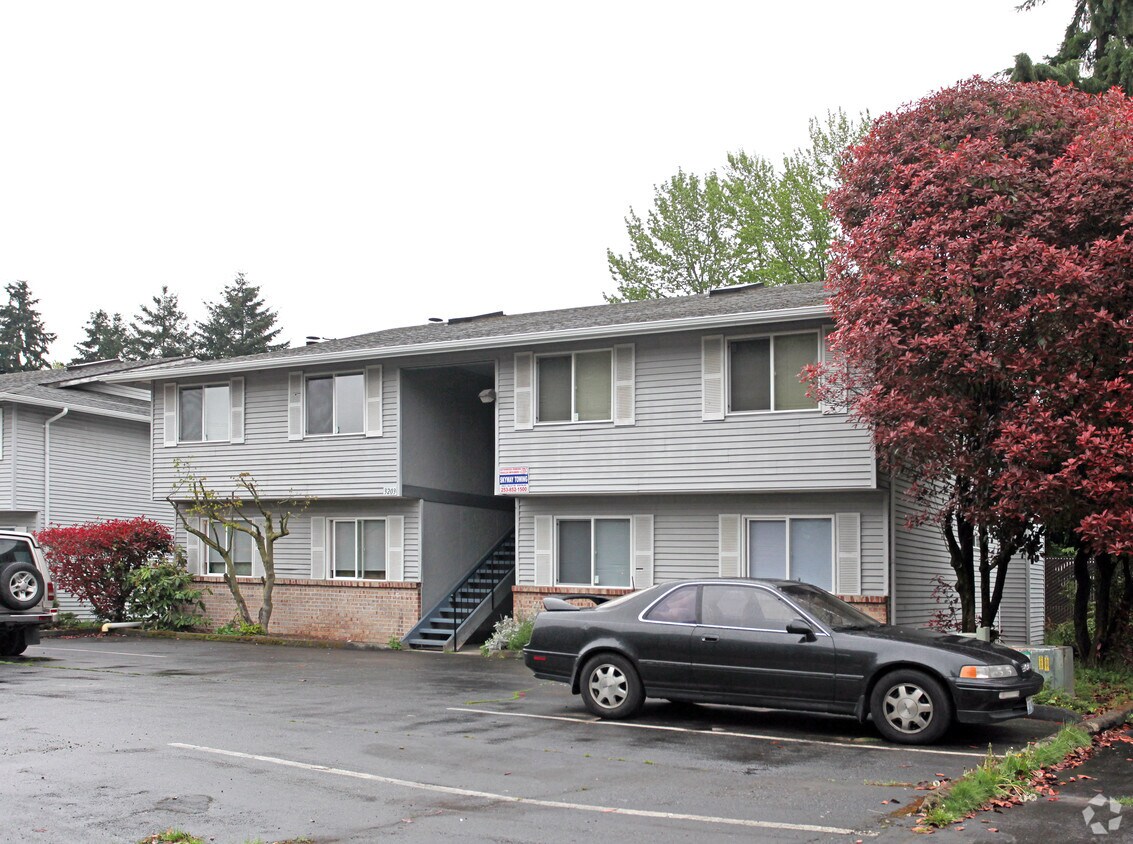 Foto principal - 3201-3205 S 208th St