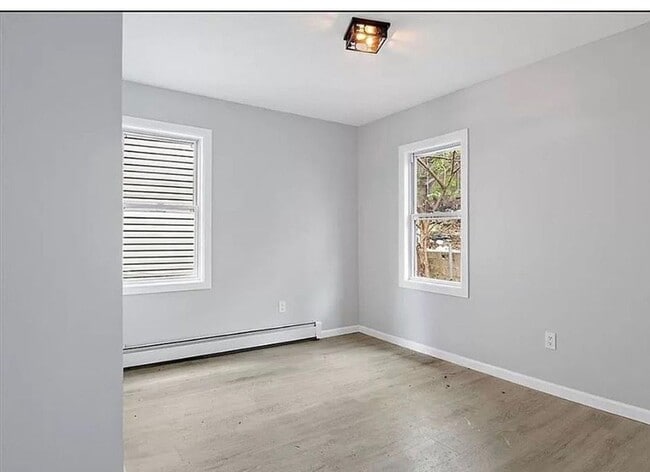 Foto del edificio - 2307 W Freeway Ln