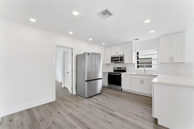 Foto del edificio - 488 NW 2nd Terrace