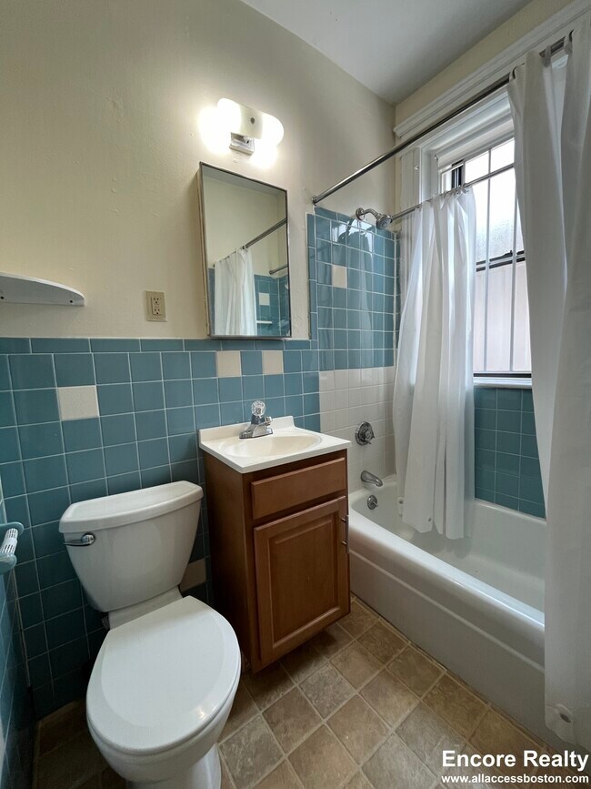 Building Photo - 1148 Commonwealth Ave