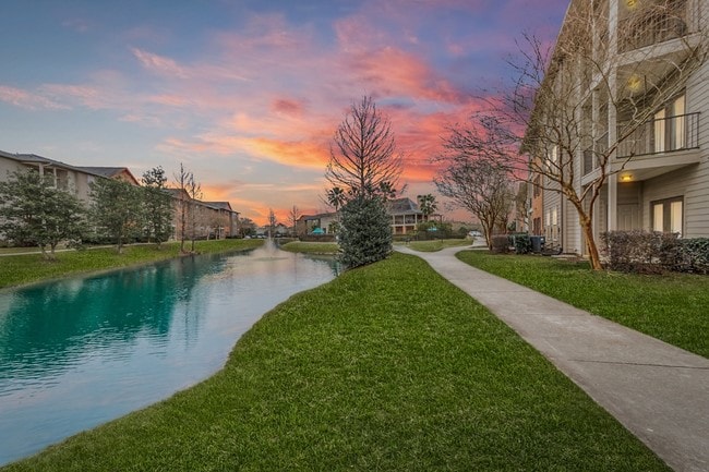 Elora Place al anochecer - Elora Place
