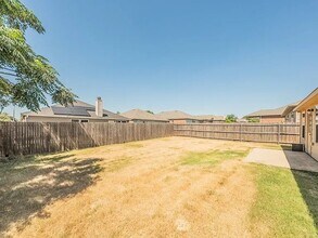Building Photo - 7525 Berrenda Dr