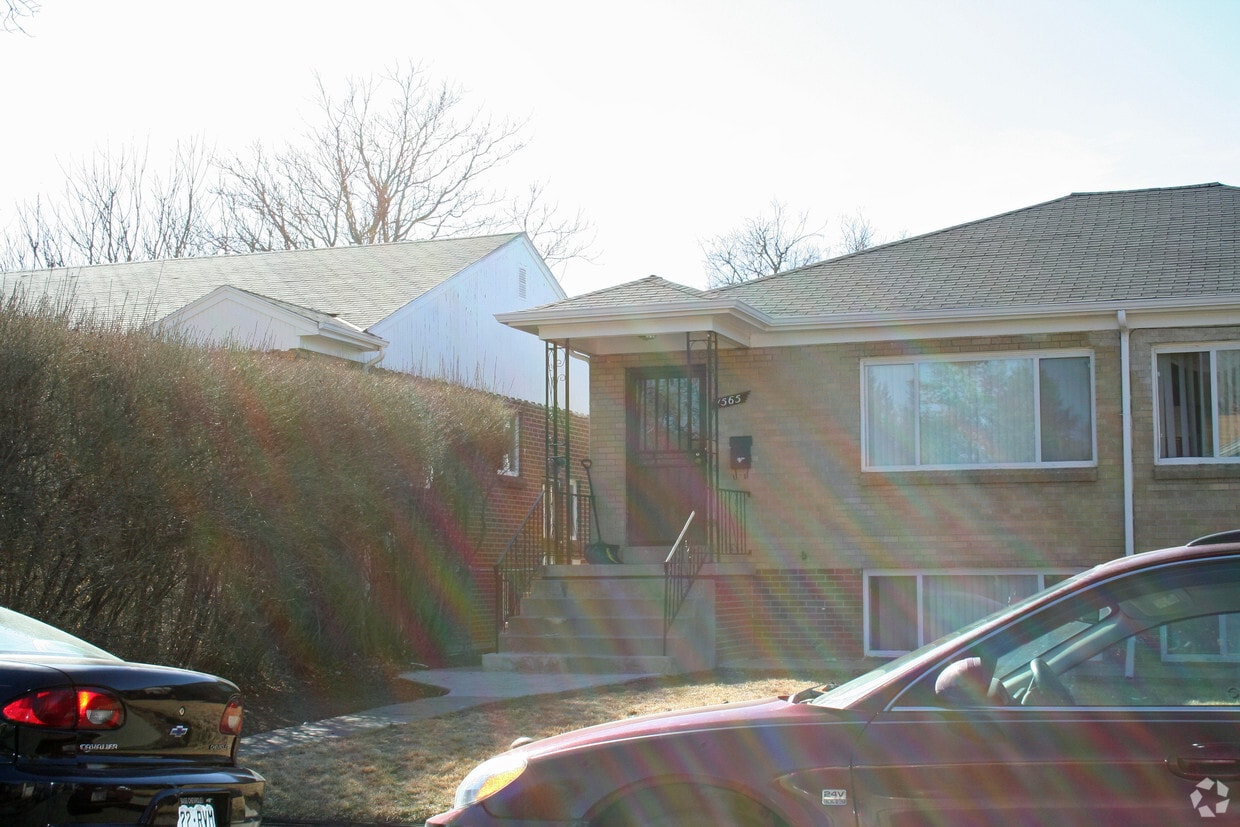 Primary Photo - 1565-1567 Tamarac St