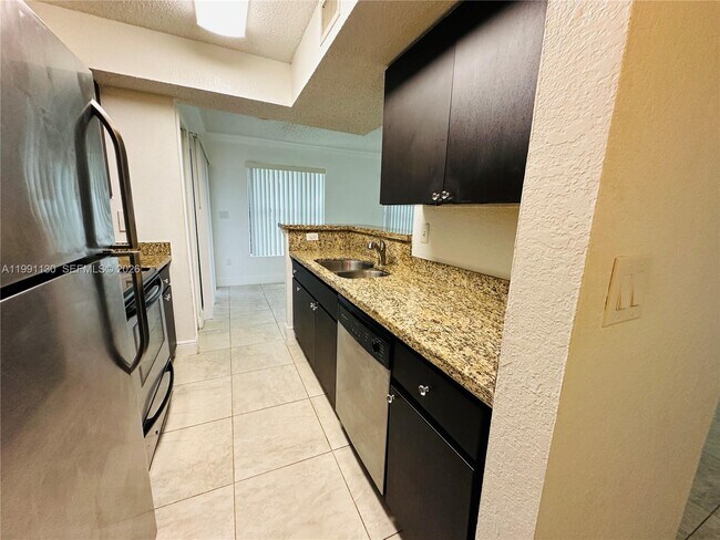 Building Photo - 15689 SW 106th Ln