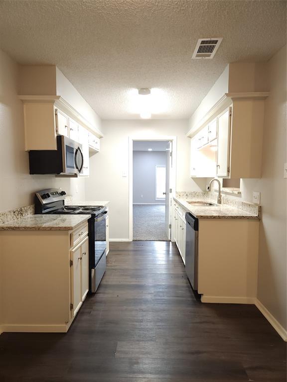 Building Photo - 4603 Meadowood Dr
