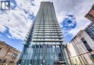 Building Photo - 1080-1080 Bay St.