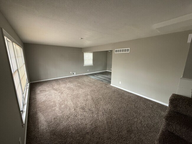 Foto del edificio - 1006_1008_NW