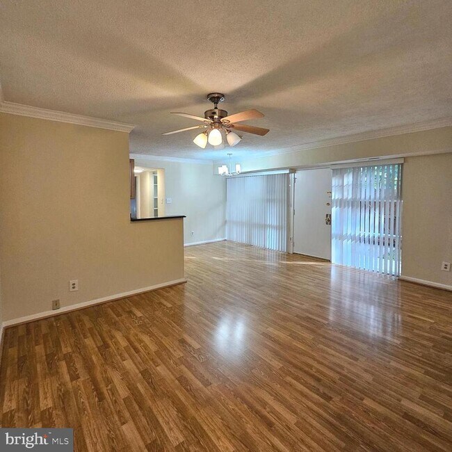 Foto del edificio - 7723 Donnybrook Ct