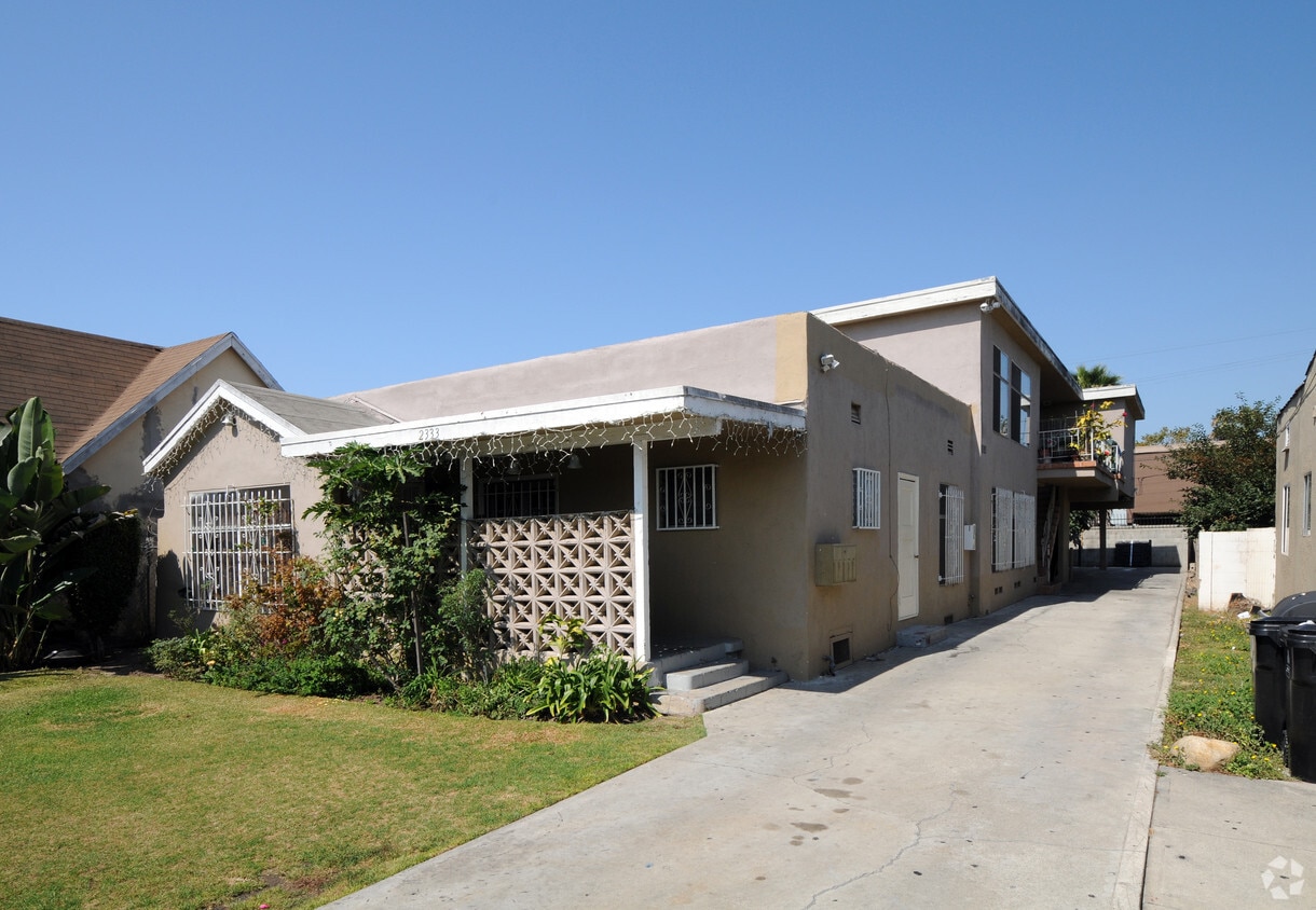 Carmona Apartments Apartments in Los Angeles, CA