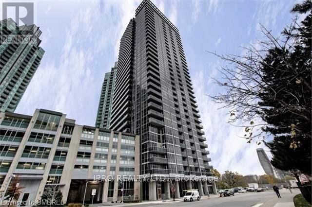 Photo principale - 223-2223 Webb Dr