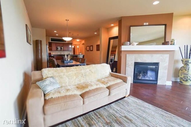 Building Photo - 1 br, 1 bath  - 101 Ferchland Pl Apt 404