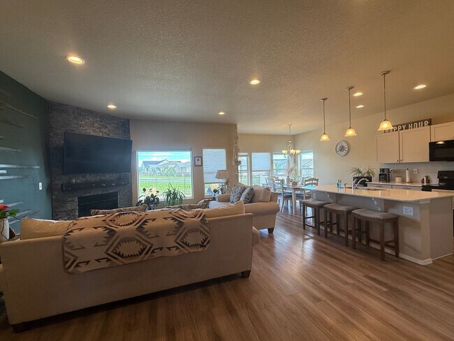 Building Photo - 3 Bedroom Home in Meridian Ranch