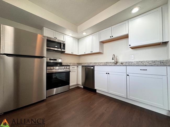 Building Photo - 1510 College Ave