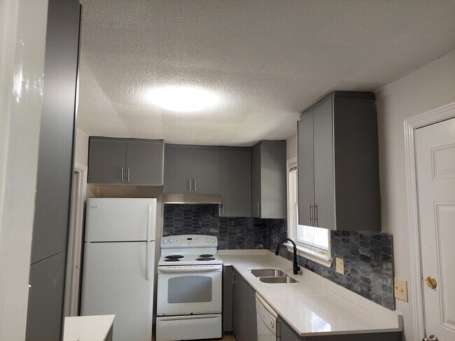 Photo du bâtiment - 82 Huron St