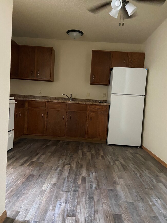 Kitchen - Auburn Cove Apartments., LLC