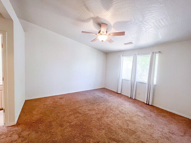 Building Photo - HOUSE - COTTONWOOD- SILVER SPRINGS GARDEN