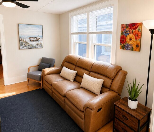 Foto del edificio - 611 W Henley St