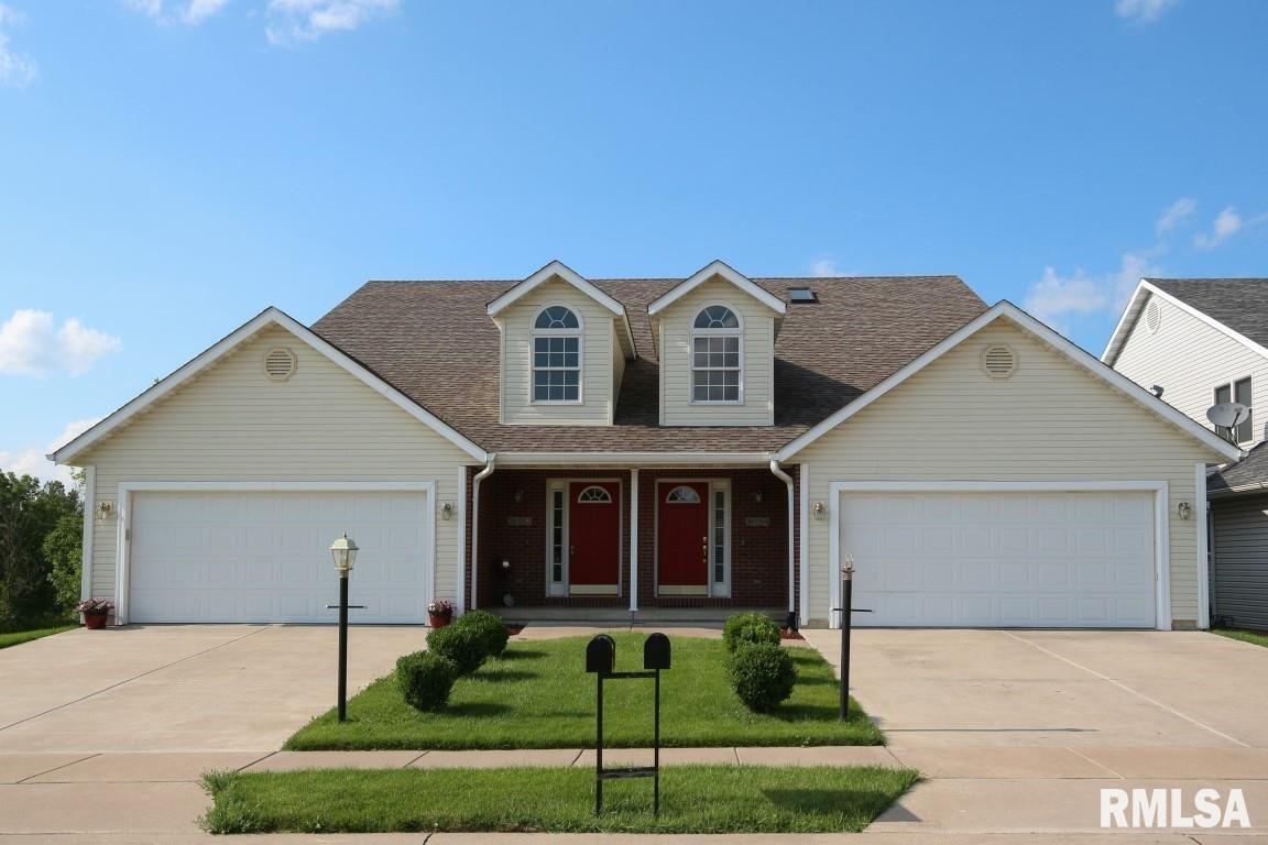 3054 Cherrywood Dr, Bettendorf, IA 52722 Room for Rent in Bettendorf