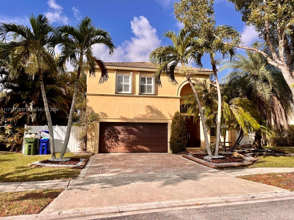 Foto principal - 1540 SW 171st Terrace