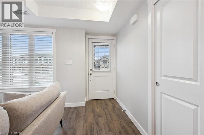 Building Photo - 164 Rochefort St.