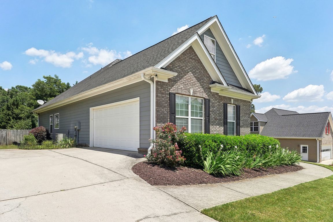 Foto principal - 847 Robert Jesse Dr