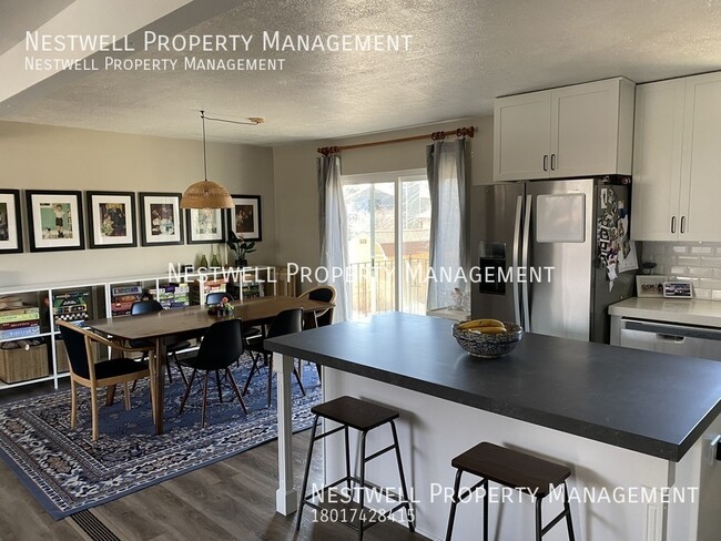 Building Photo - Great 4-bed Home in Sandy