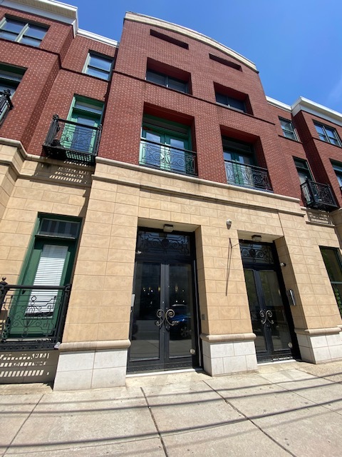 Building Photo - 1723 Fairmount Ave