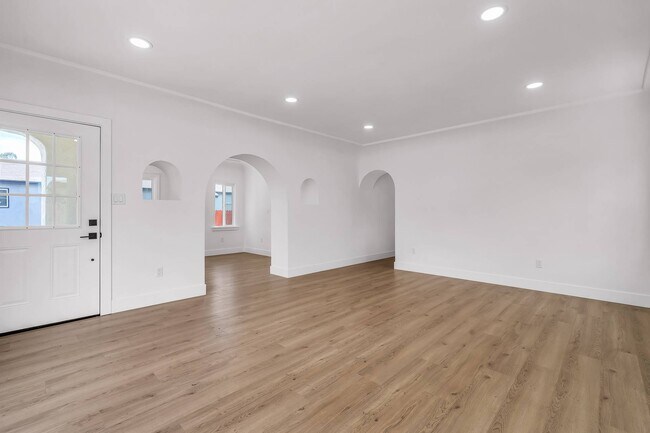 Foto del edificio - 412 E Platt St