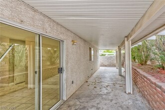 Building Photo - 7973 N Willow Pines Pl