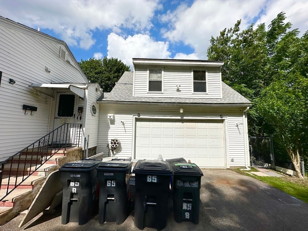 Primary Photo - 65 Freeman St