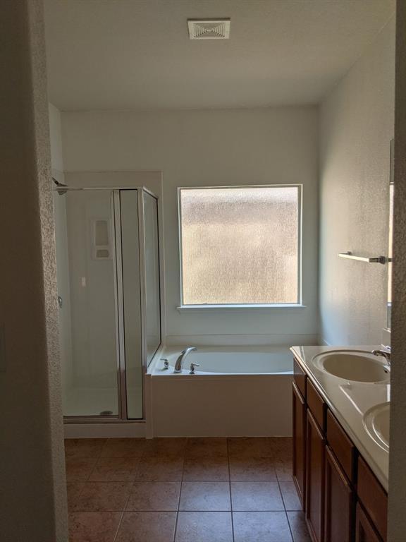 Foto del edificio - 11025 Boundless Valley Dr