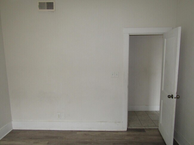 Building Photo - 1698 Jackson St