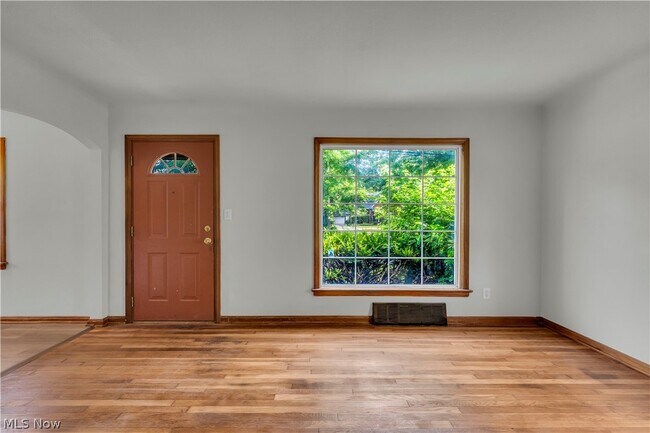 Foto del edificio - 14404 Rockside Rd
