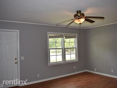 Building Photo - 2 br, 1 bath House - 233 S Leroy St