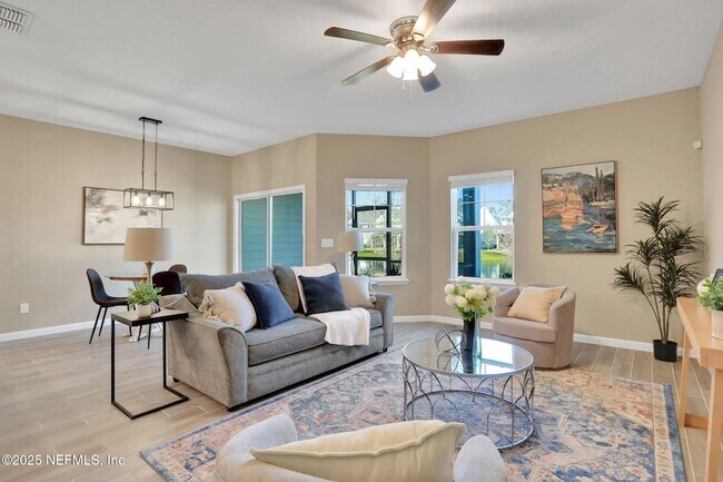 Foto del edificio - 415 Boracay Cir