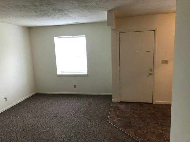Building Photo - Forest Glen Apartments