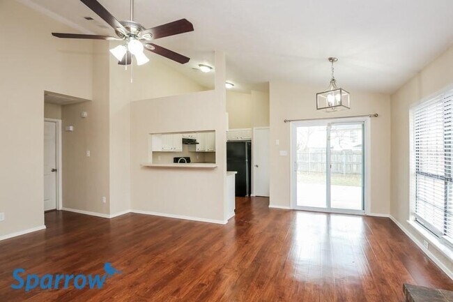 Foto del edificio - 4245 Periwinkle Dr