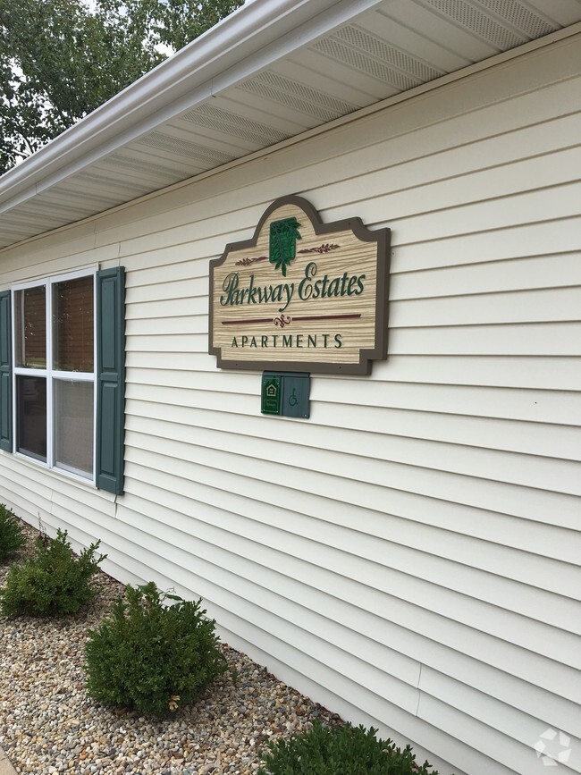 Apartments For Rent in Alexis IL with Washer & Dryer 5 Rentals