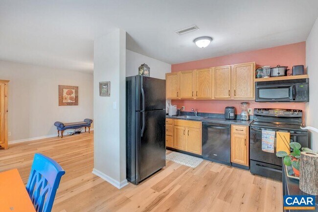 Foto del edificio - 1242 Villa Ln