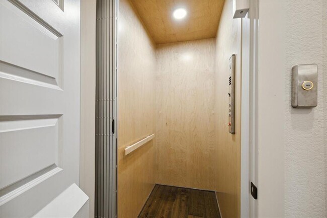 Foto del edificio - 32 Amerson Bay Way